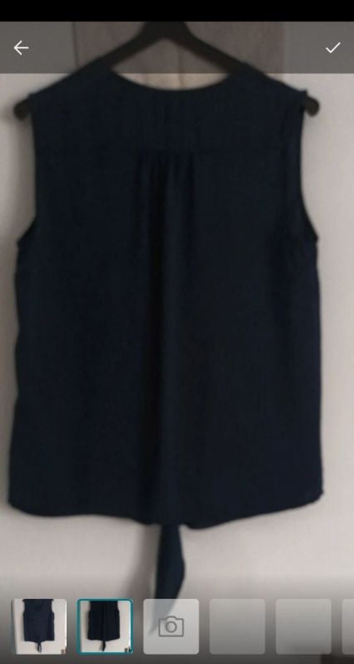 Chemisier/blouse sans manches col en V