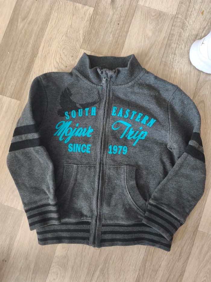 Gilet zippé marque orchestra taille 6 ans