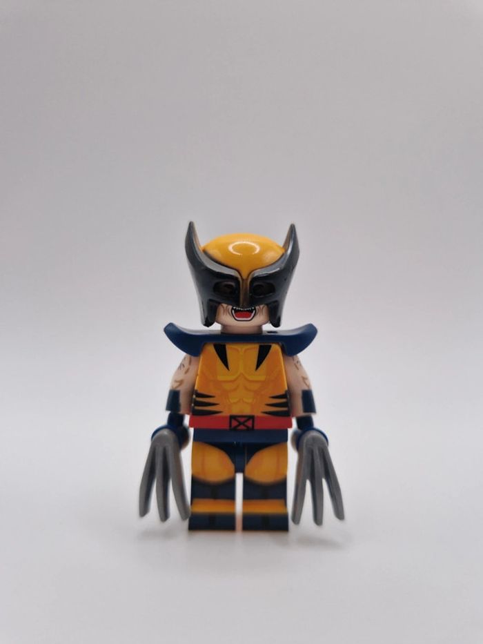 Figurine type lego Wolverine Marvel