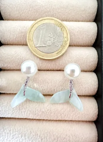 Boucles d’oreilles queue de sirène – Perle naturelle & pierre sculptée