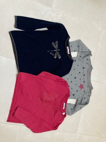 Lot 3 pulls fin taille 5 ans
