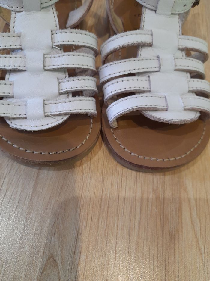 Lot chaussures fille t22 - photo numéro 3