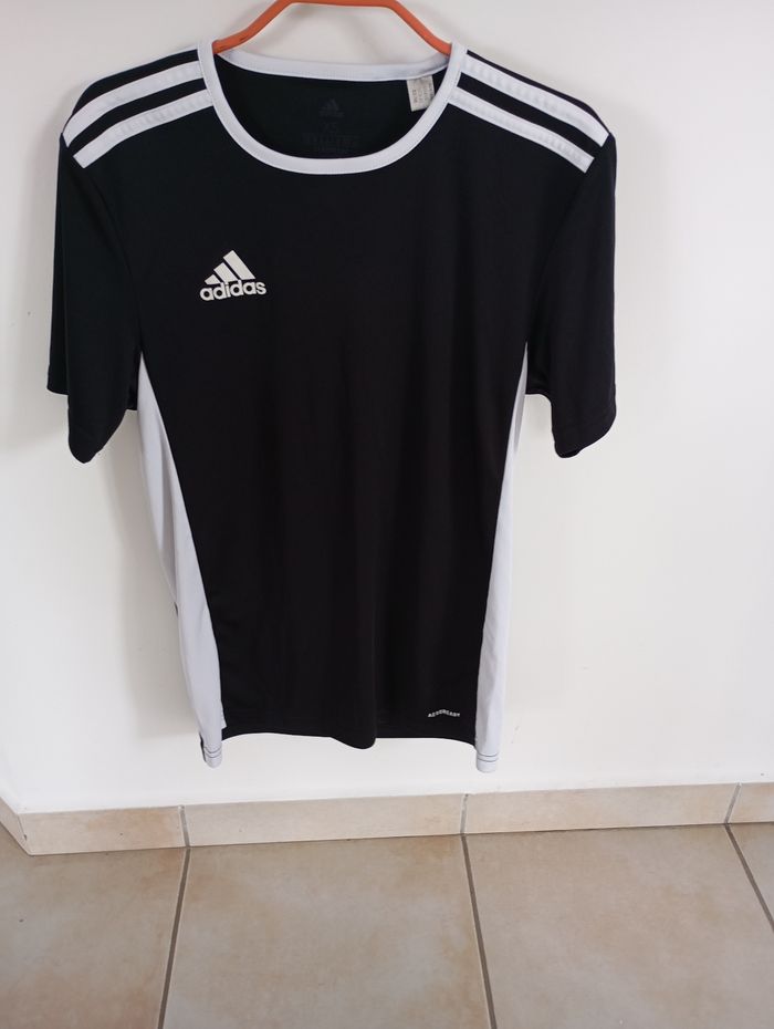 T shirt adidas