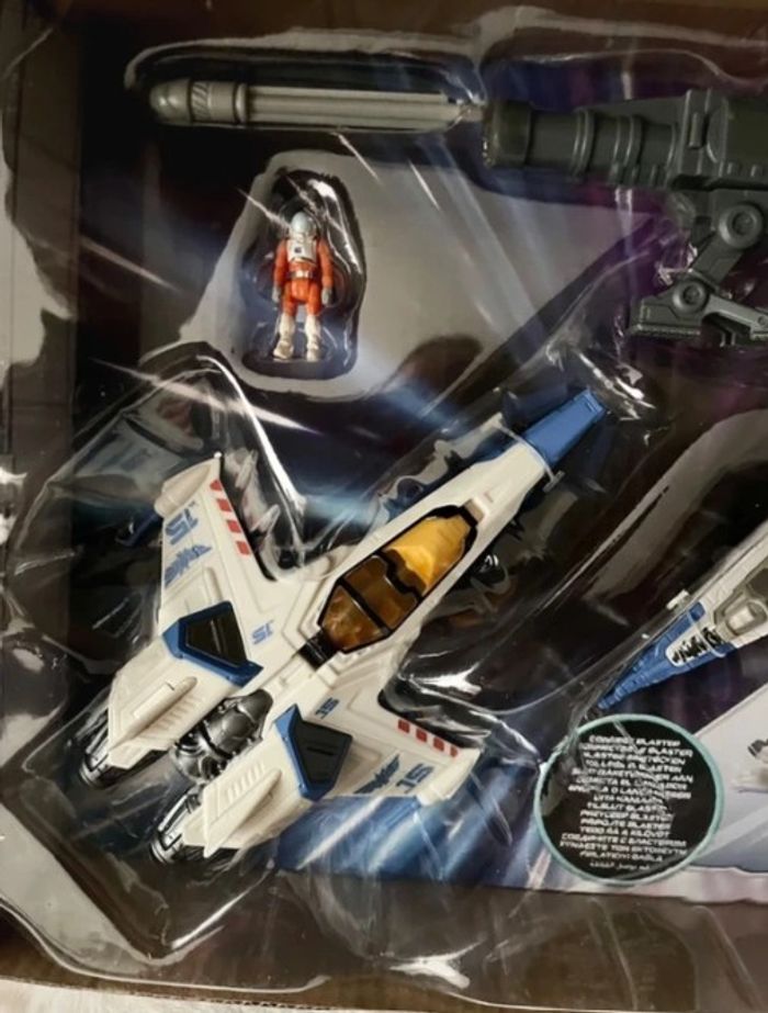 Coffret Lightyear Disney Pixar 2 vaisseaux + 1 figurine - photo numéro 3