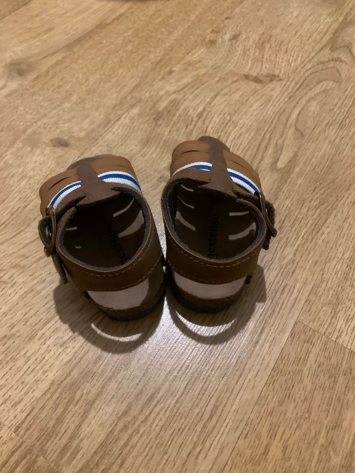 Sandales bébé 18 - photo numéro 5
