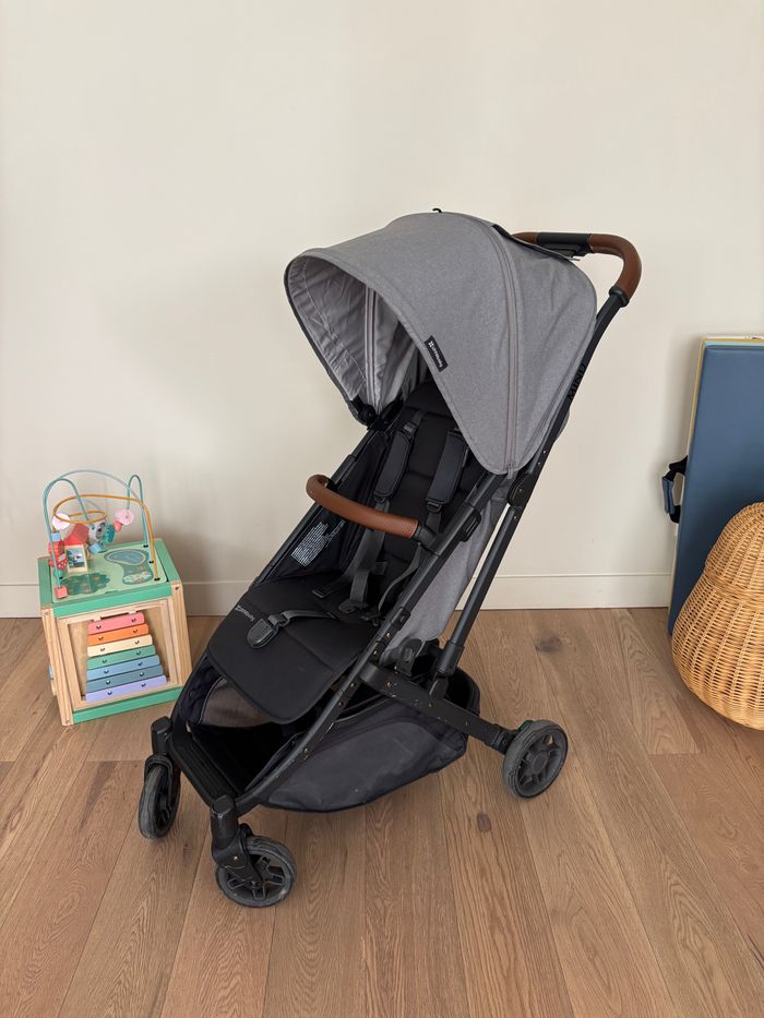 Pack Minu V2 UPPAbaby poussette + nacelle + adaptateurs + accessoires