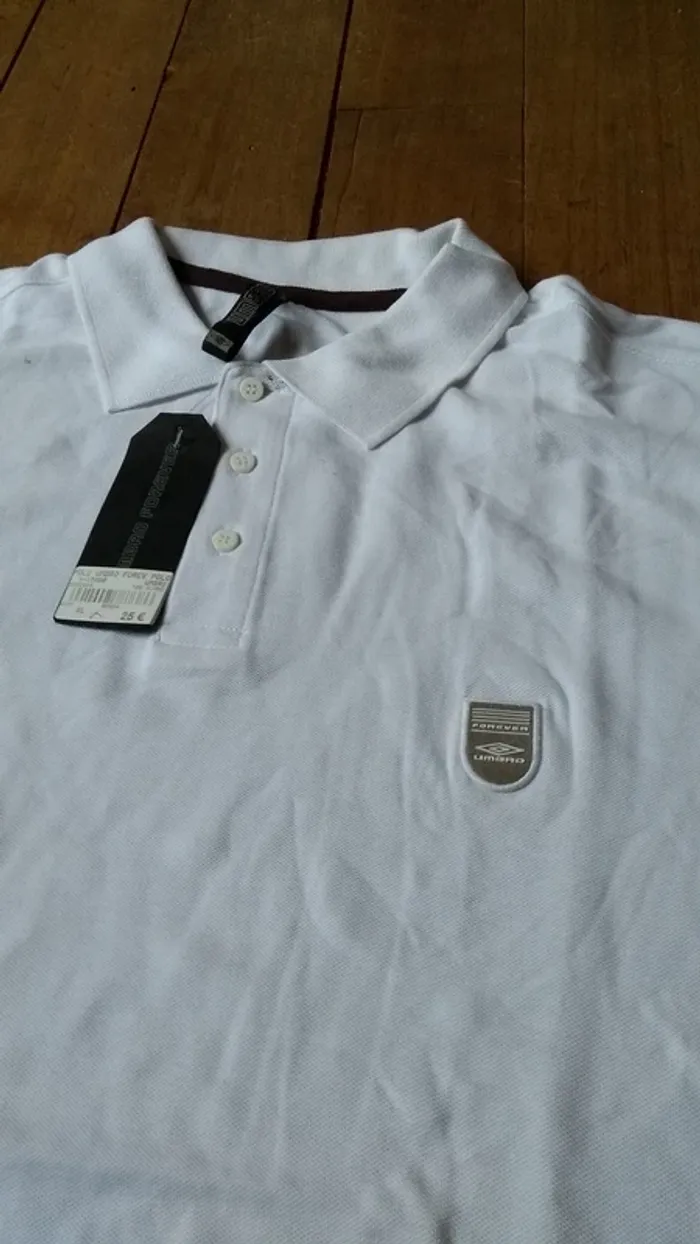 Polo Umbro blanc neuf taille XL - photo numéro 3