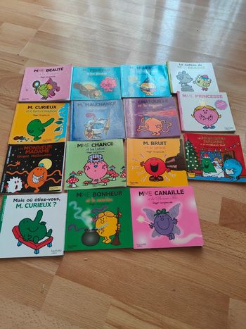 Lot de 16 livres Monsieur madame