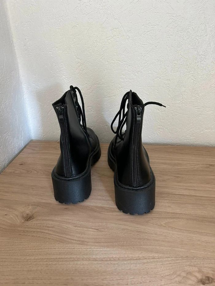 💥 Bottines noires style militaire 💥 - photo numéro 4