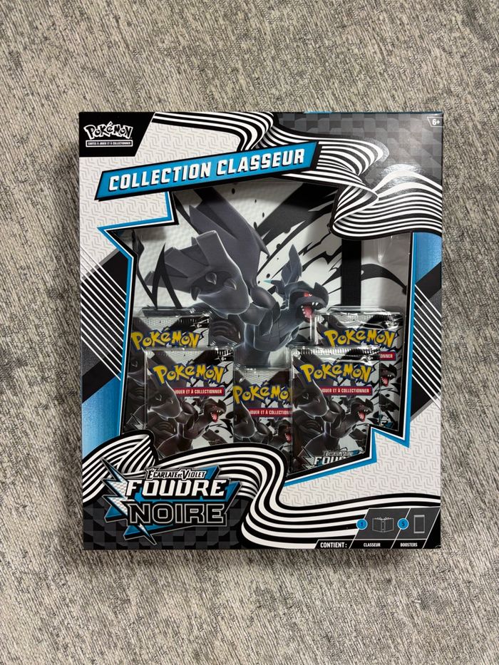 Pokémon Coffret Classeur EV10.5 Foudre Noire
