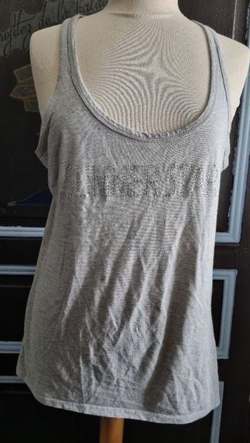 Débardeur gris avec strass taille 3