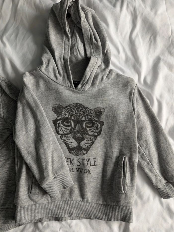 Lot de 2 sweats Kiabi 3 ans - photo numéro 3