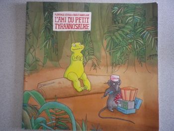 L'AMI DU PETIT DINOSAURE