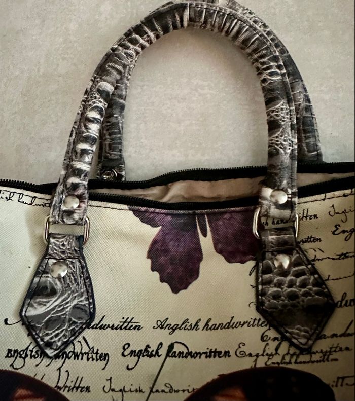 Sac à main vintage imprimé papillon & détails serpent - Style original - photo numéro 2