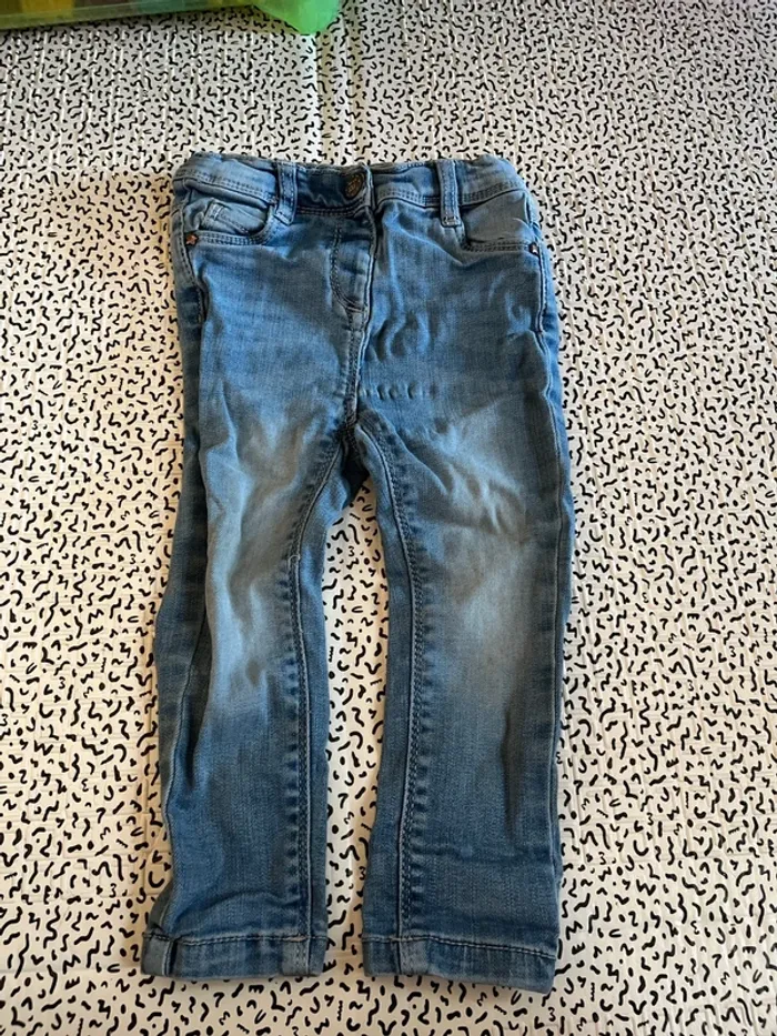 Jeans tape à l’œil