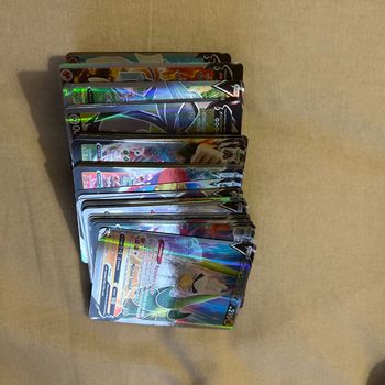 Lot carte 100 cartes Pokémon
