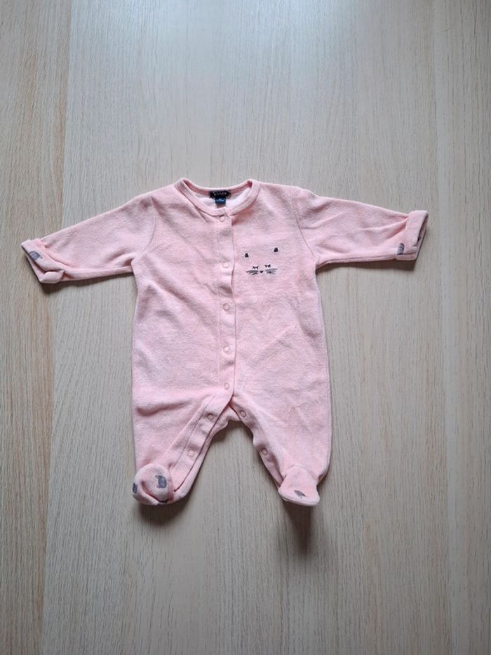 Lot pyjamas et brassière - photo numéro 7