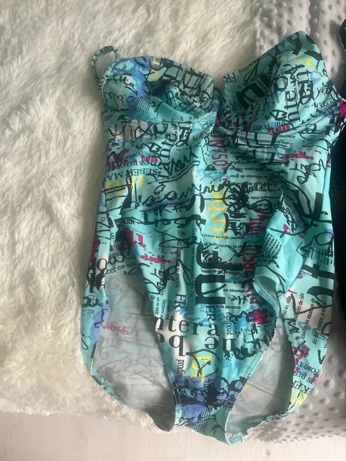 Lot 2 maillots de bains - photo numéro 2