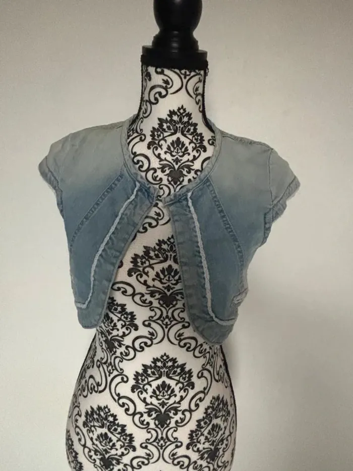 Boléro femme en jeans Zara taille M