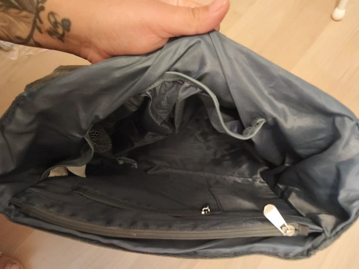 Sac à langer neuf gris - photo numéro 4