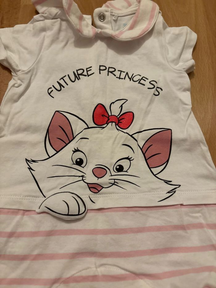 Combishort marie 6 mois - photo numéro 2