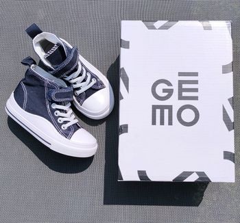 Basket taille 26 Gémo