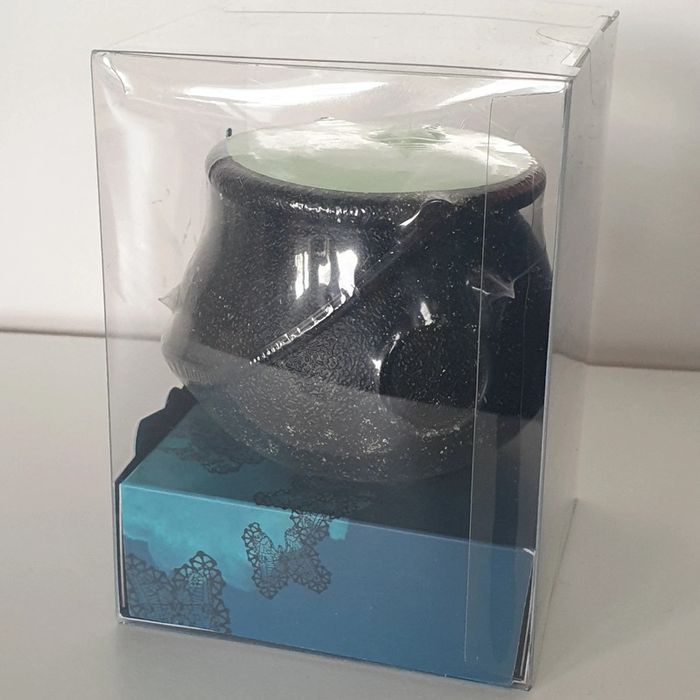 Evil Queen Cauldron Bath Fizzer disney x mad beauty - photo numéro 2