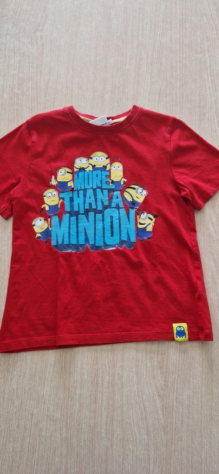 Tee shirt minion 10 ans