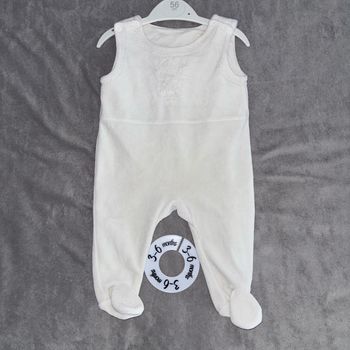 Combi avec pieds bébé fille 3 mois