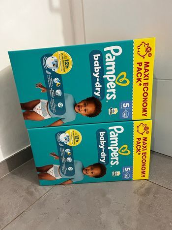 Couches Pampers taille 5