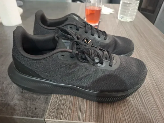Adidas neuve - photo numéro 2
