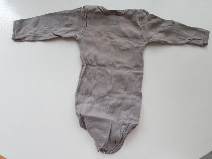 Body gris manche longue Petit bateau avec motif imprimé sur le devant 6 mois - 67cm - photo numéro 3