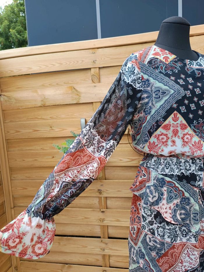 Robe asymétrique taille M - photo numéro 3