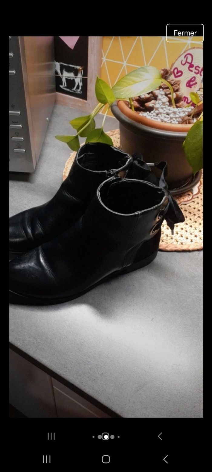 Très jolie bottines noir à nœud velours au talon - photo numéro 5