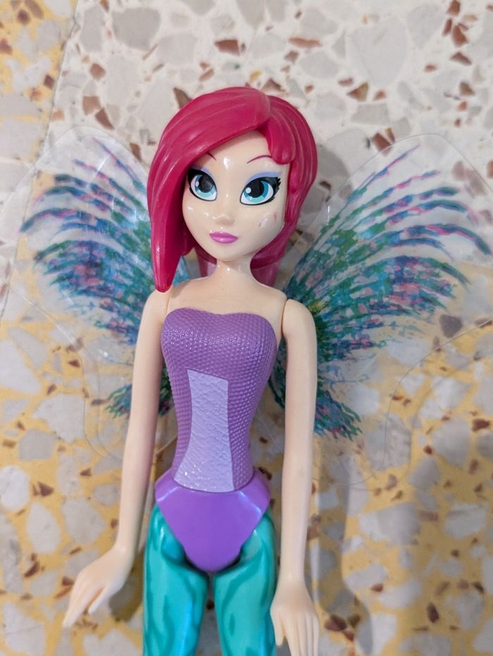 Deux figurines Winx - photo numéro 2