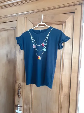 Tshirt volants pompons