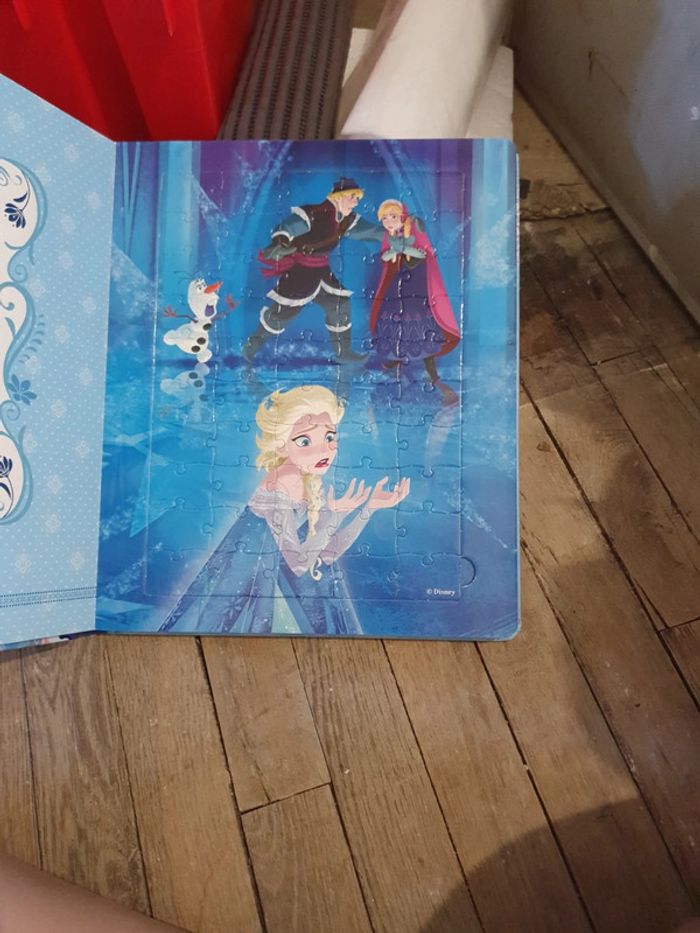 Livre puzzle la reine des neiges - photo numéro 3