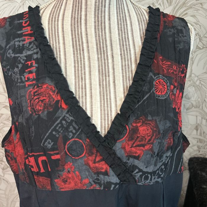 Robe longue noire et rouge - photo numéro 6