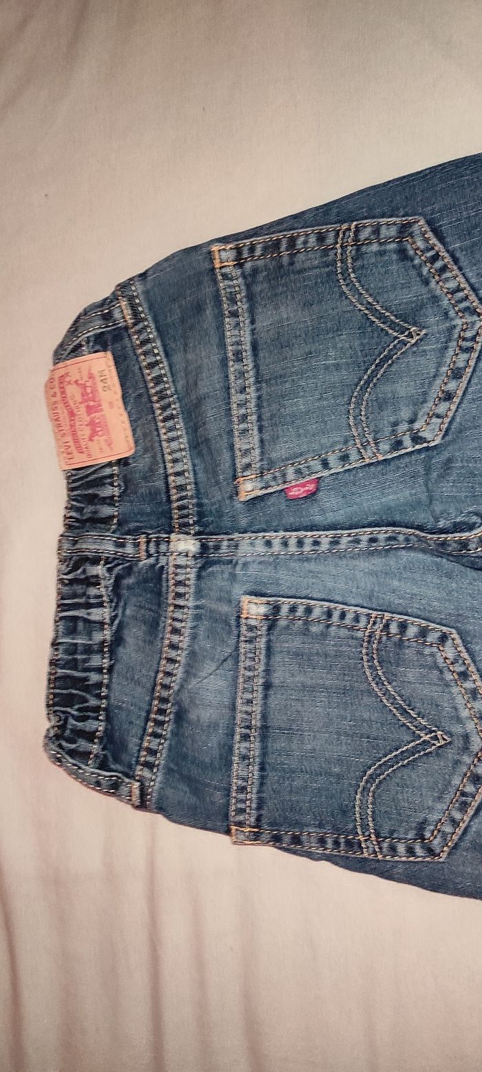 Jean Levi's - photo numéro 2