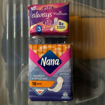 Lot de serviettes hygiéniques