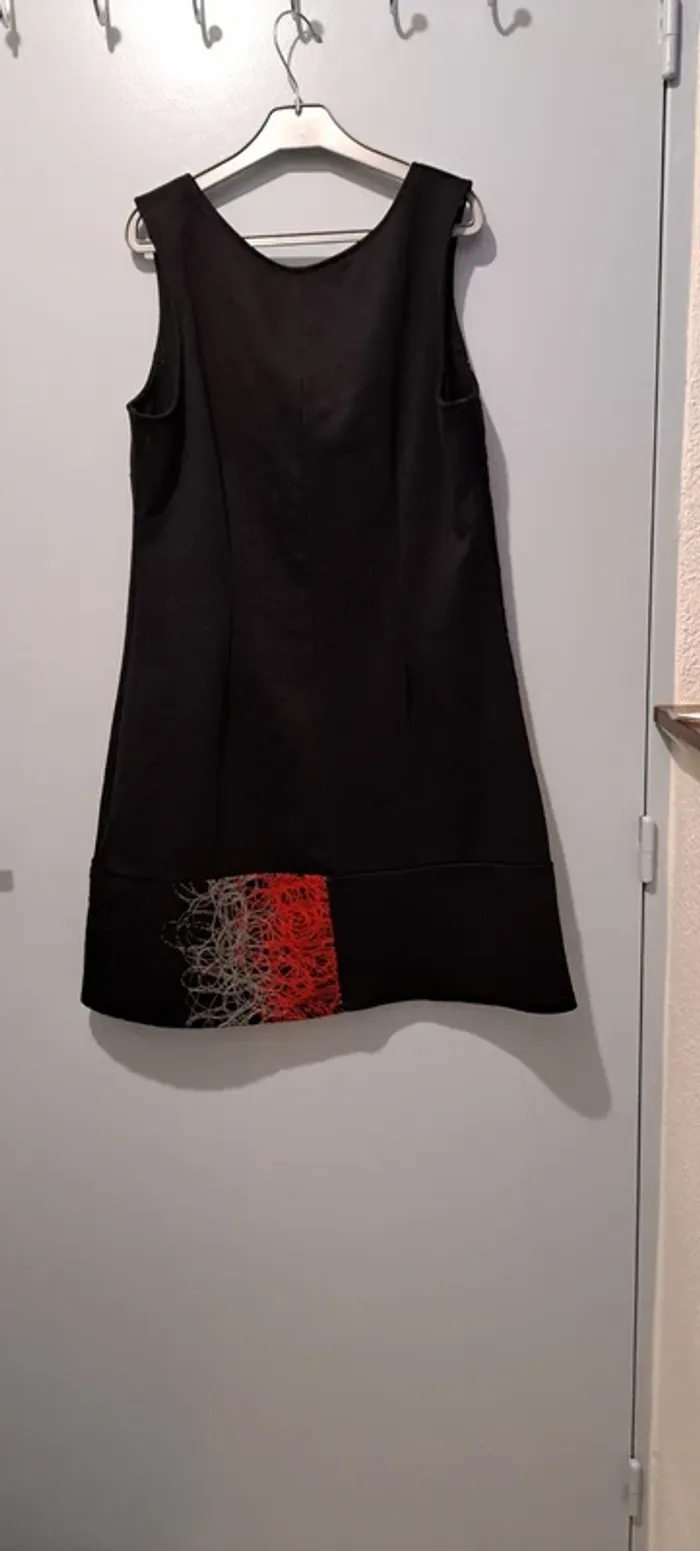 Robe sans manche - photo numéro 2