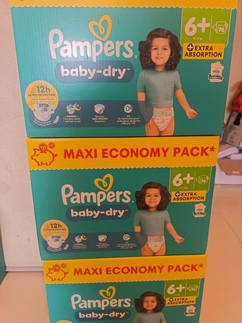 228 Couches Pampers taille 6+