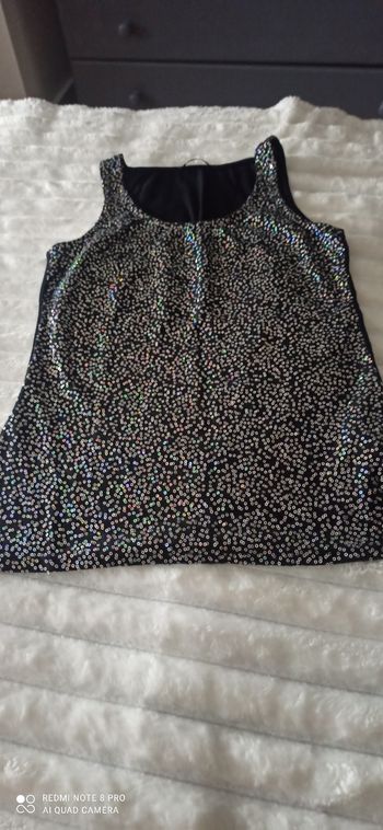 Débardeur strass t. 38