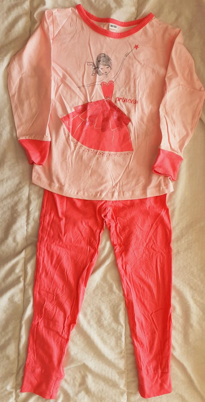 Pyjama fin 2 pièces fille 4-5 ans / Zeeman