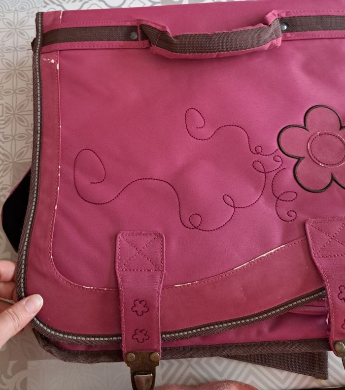 Cartable à motif fleuris très bon état - photo numéro 6