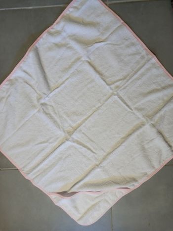 Cape de bain fille neuve