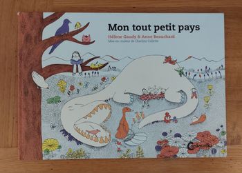 Mon tout petit pays / grand livre