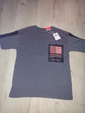 Tee-shirt mc 11/12 ans neuf