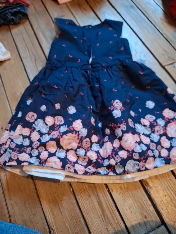 Robe 12/18 mois - photo numéro 4