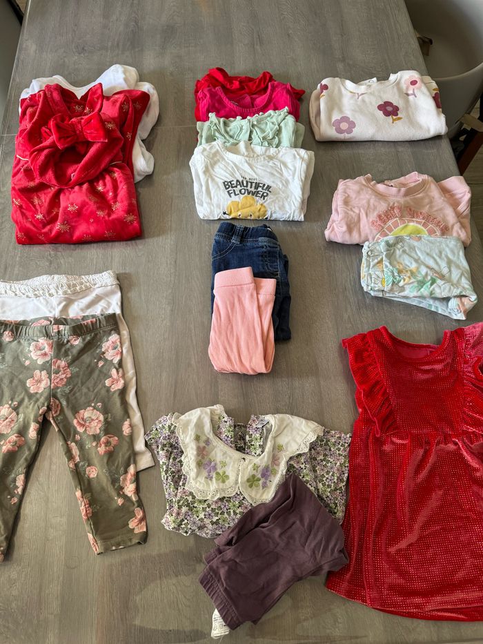 Lot vêtement fille 12 mois